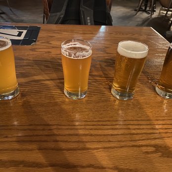 Twin Leaf Brewery - IPA half pours - Breweries Near Me - Asheville, North Carolina