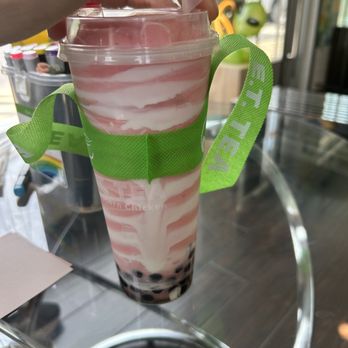 E T Tea & Popcorn Chicken - Strawberry smoothie w boba - Bubble Tea Near Me - Mesa, Arizona