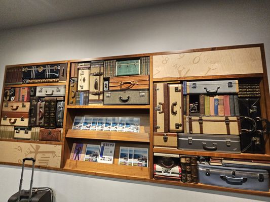 The Centurion Lounge by null