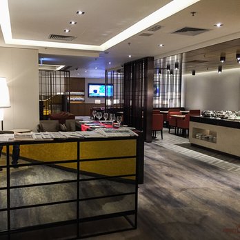 銀刃貴賓室 - SilverKris Lounge HKG first class room - Airport Lounges Near Me - Hong Kong, HK
