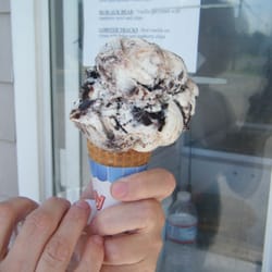 Around the Corner Ice Cream - Nice scream