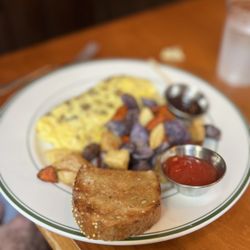 1886 Cafe & Bakery - Hangover Omelet