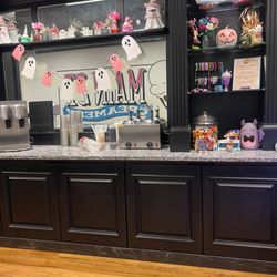 Main Street Creamery - Cute ice cream parlor