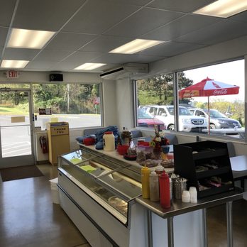 TG Countryside - the inside of a restaurant - Burgers Near Me - Emmaus, Pennsylvania