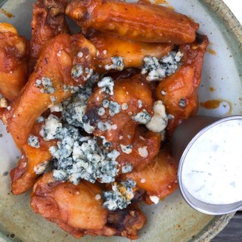 The Little Darlin' - Buffalo wings - American Near Me - Austin, Texas The Little Darlin' - Buffalo wings - American Near Me - Austin, Texas