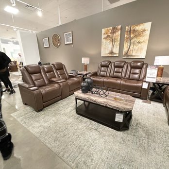 Ashley Store - Furniture Stores Near Me - Novi, Michigan