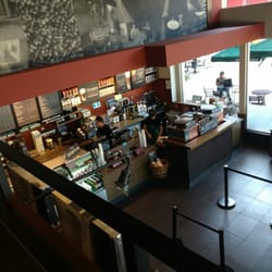 Starbucks - La barra del Starbucks Costa de Oro, en plaza Boka