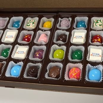 Albert's Petite Sweets - Desserts Near Me - Long Beach, California