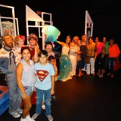 Artefactus Teatro del fin del mundo - El público en la sala Artefactus, disfrutando de la obra "El príncipe y el mar".