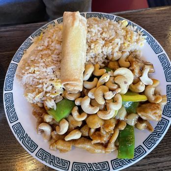 Chinatown Restaurant - Cashew chicken - Chinese Near Me - Jackson, Wyoming