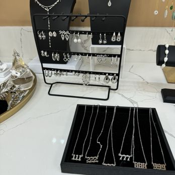 Ocean Creations - Jewelry Near Me - Kapolei, Hawaii