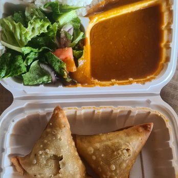 Addis Ababa - Ethiopian Restaurant - 3 beef sambusa with chick pea stew, salad and rice. - Ethiopian Near Me - Rochester, New York Addis Ababa - Ethiopian Restaurant - 3 beef sambusa with chick pea stew, salad and rice. - Ethiopian Near Me - Rochester, New York