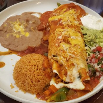 Hacienda - Chicken fajita burrito - Mexican Near Me - Delray Beach, Florida Hacienda - Chicken fajita burrito - Mexican Near Me - Delray Beach, Florida