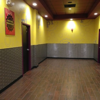 Planet Fitness - Tanning and red light therapy and hydro massage area - Gyms Near Me - Madison, Tennessee Planet Fitness - Tanning and red light therapy and hydro massage area - Gyms Near Me - Madison, Tennessee