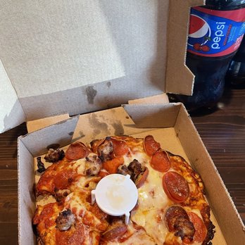 Mountain Mike's Pizza - Mini Pizza with drink - Pizza Near Me - Fountain Valley, California Mountain Mike's Pizza - Mini Pizza with drink - Pizza Near Me - Fountain Valley, California