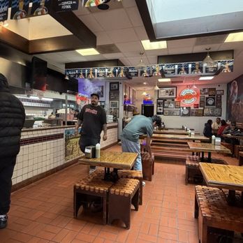 La Taqueria - Mexican Near Me - San Francisco, California