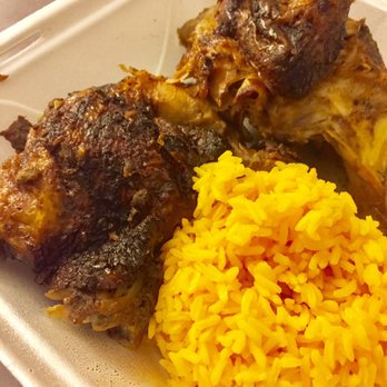 El Granero Restaurant - 1/2 chicken with plantains and rice - Seafood Near Me - Deerfield Beach, Florida