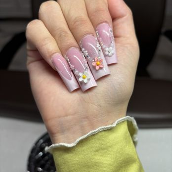 TD’s Nail Salon - Waxing Near Me - Oak Lawn, Illinois