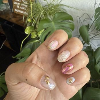 Meraki Nail Studio - Nail Salons Near Me - Alameda, California