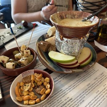Emanar Cellars - Food - Wine Bars Near Me - Battle Ground, Washington