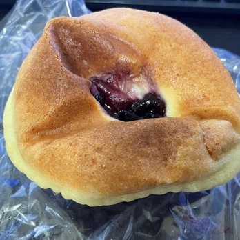85°C Bakery Cafe-Cerritos - Bakeries Near Me - Cerritos, California 85°C Bakery Cafe-Cerritos - Bakeries Near Me - Cerritos, California