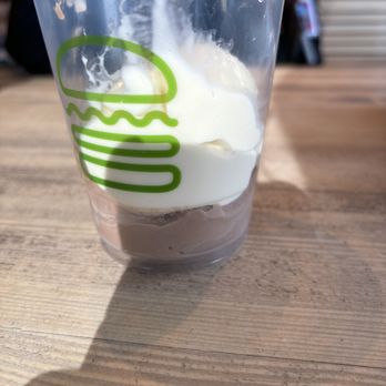 Shake Shack Ann Arbor - Frozen Custard - Burgers Near Me - Ann Arbor, Michigan