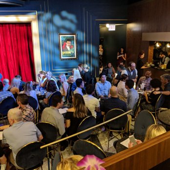 Chicago Magic Lounge - CML: Intruding Bar, Cramp Seating - Magicians Near Me - Chicago, Illinois Chicago Magic Lounge - CML: Intruding Bar, Cramp Seating - Magicians Near Me - Chicago, Illinois