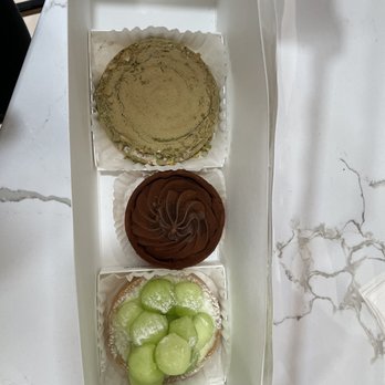 Cafe Terrace - Honeydew Tart, Mini Chocolate Tart, Matcha Tart - Cafes Near Me - Bayside, New York