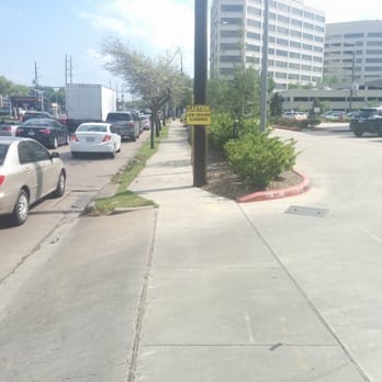 Trader Joe's - Caution: extremely low ground clearance, WTF? - Grocery Near Me - Houston, Texas Trader Joe's - Caution: extremely low ground clearance, WTF? - Grocery Near Me - Houston, Texas