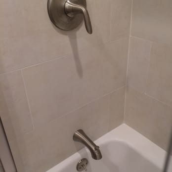 Hoadley Construction - Clean grouting!  Not sloppy at all. - General Contractors Near Me - Redondo Beach, California