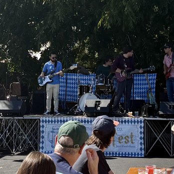 SouthEnd Brewing - Live music for Oktoberfest (Oct 2025) - Breweries Near Me - Greensboro, North Carolina SouthEnd Brewing - Live music for Oktoberfest (Oct 2025) - Breweries Near Me - Greensboro, North Carolina