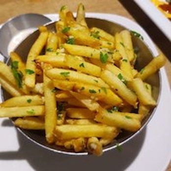 Earls Kitchen + Bar - Canadian (New) Near Me - Richmond, British Columbia Earls Kitchen + Bar - Canadian (New) Near Me - Richmond, British Columbia
