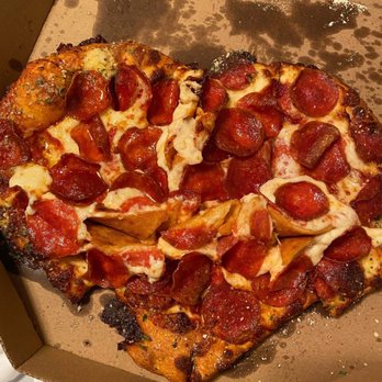 Pizza Hut - Seriously? I know it's Valentines Day and you guys are super busy but this is absolutely unacceptable!!! - Pizza Near Me - Mission, Texas