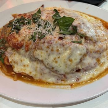 Andrew Bellucci's Pizzeria - Pizza Near Me - Astoria, New York Andrew Bellucci's Pizzeria - Pizza Near Me - Astoria, New York