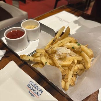 Gordon Ramsay Burger Las Vegas - Burgers Near Me - Las Vegas, Nevada Gordon Ramsay Burger Las Vegas - Burgers Near Me - Las Vegas, Nevada