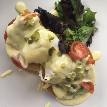 Etc Restaurant - Spicy chicken eggs benedict - New American Near Me - Nashville, Tennessee Etc Restaurant - Spicy chicken eggs benedict - New American Near Me - Nashville, Tennessee