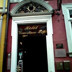 Ernestiner Hof - Eingang.