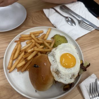 The Breeze Cafe - Brunch Burger - Breakfast & Brunch Near Me - Newark, California The Breeze Cafe - Brunch Burger - Breakfast & Brunch Near Me - Newark, California