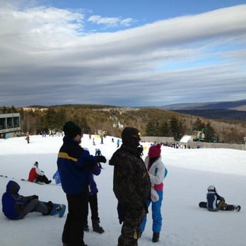 Snowshoe Mountain - Bunny hill at the top - Ski Resorts Near Me - Snowshoe, West Virginia