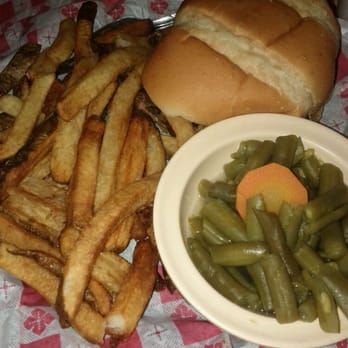 Uncle Bub's - Pulled pork sandwich with fries and green beans. - Barbeque Near Me - Westmont, Illinois Uncle Bub's - Pulled pork sandwich with fries and green beans. - Barbeque Near Me - Westmont, Illinois