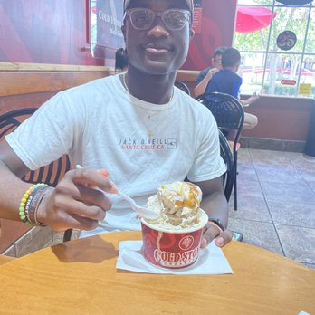 Cold Stone Creamery - Ice Cream & Frozen Yogurt Near Me - Kissimmee, Florida Cold Stone Creamery - Ice Cream & Frozen Yogurt Near Me - Kissimmee, Florida