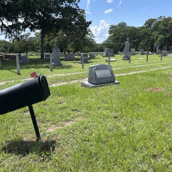 Lexington Cemetery - Waiting on the letter that may never arrive. - Landmarks & Historical Buildings Near Me - Lexington, Texas