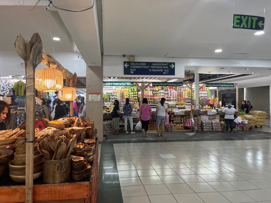 Greenhills Mall by null