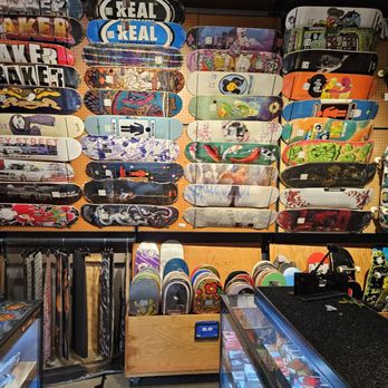 Zumiez - Skateboard - Shoe Stores Near Me - Sherman Oaks, California Zumiez - Skateboard - Shoe Stores Near Me - Sherman Oaks, California