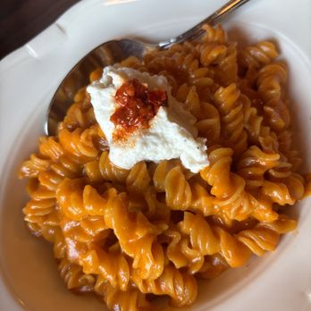 Donna's - Fusilli Alla Vodka - Italian Near Me - Los Angeles, California Donna's - Fusilli Alla Vodka - Italian Near Me - Los Angeles, California