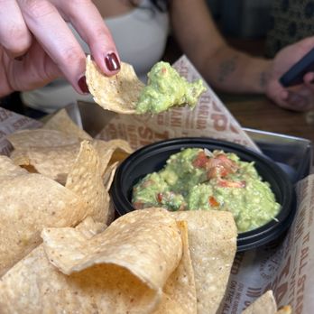 Lime Fresh Mexican Grill - Chips & Guac - Mexican Near Me - Miami, Florida Lime Fresh Mexican Grill - Chips & Guac - Mexican Near Me - Miami, Florida