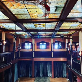 The Inn at 2nd & C - The ballroom in the center of the hotel and where guests can dine when eating at Phatsy Kline's. - Hotels Near Me - Eureka, California