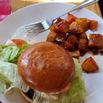 Farm & Table - Farm & Table Burger Hibiscus - Mint Breakfast Potatoes - New American Near Me - Albuquerque, New Mexico Farm & Table - Farm & Table Burger Hibiscus - Mint Breakfast Potatoes - New American Near Me - Albuquerque, New Mexico