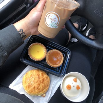 Cafe Aloe - Piggy Bun Pineapple Bun Egg Tart Hong Kong Milk Tea - Cafes Near Me - Bellevue, Washington