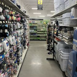 DG Market - Isle 5 clothing